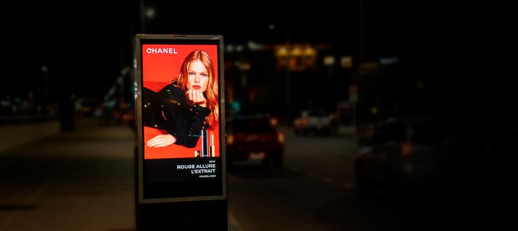 Chanel makeup advertising screen in an avenue